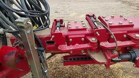 2005 Case IH 1200 Pivoting Central Fill Planter