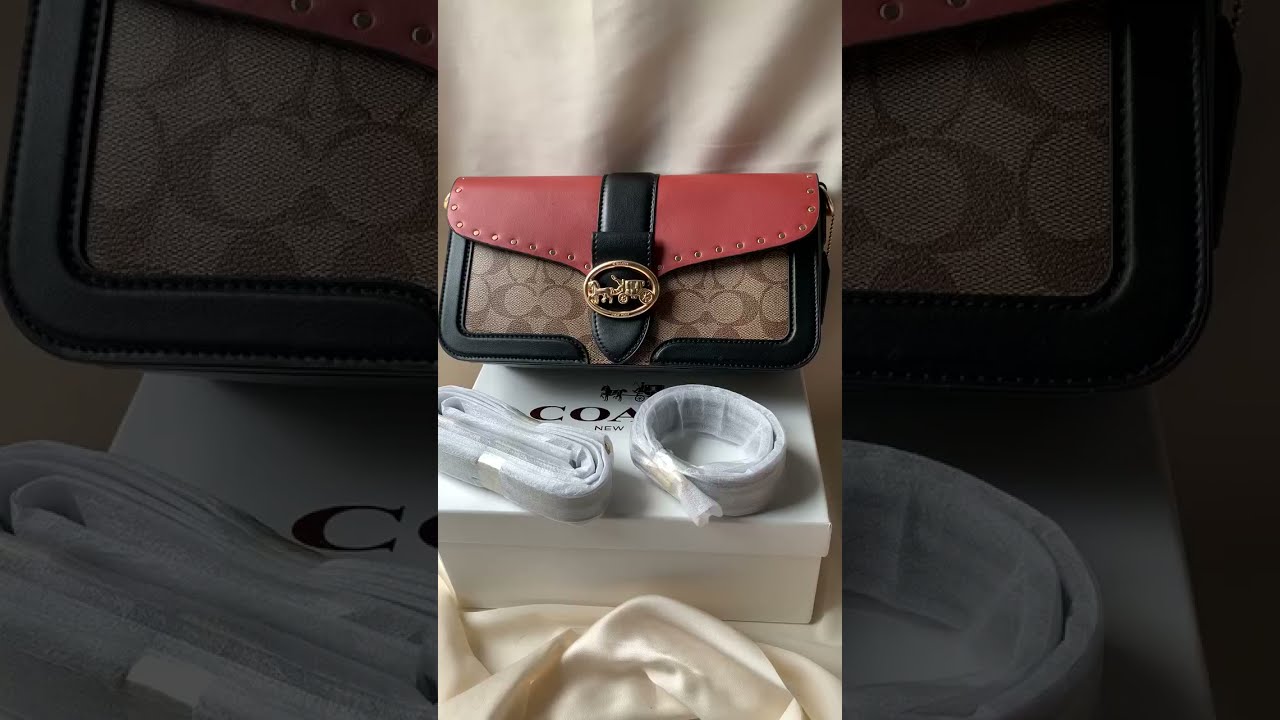 georgie shoulder bolsa in colorblock signature canvas with rivets