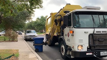 Before School: AutoCar ACX Heil DuraPack Python On Recycle