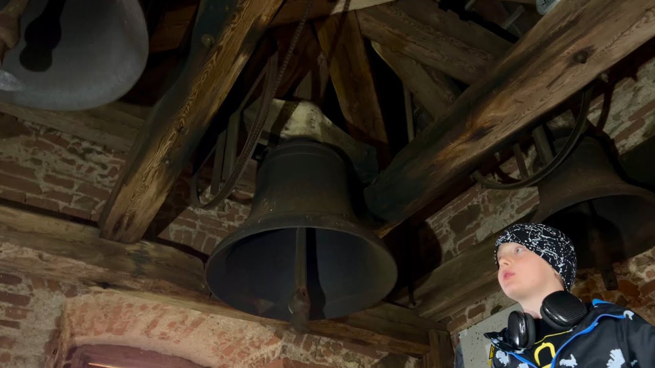 #zazvony do kostela sv. Michaela Archanděla v Oboře s unikátním souborem ocelových zvonů