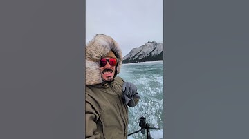 How to FOCUS STACK (with a spiked tripod)