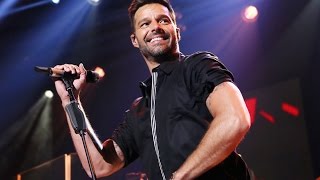 Ricky Martin Vive Detrás de las Escenas de Ensayos Para su Nueva Demostración en Las Vegas