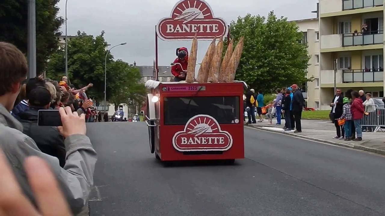 TOUR DE FRANCE a CHERBOURG EN COTENTIN 6 éme et dernier passage des voitures