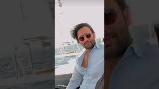 Dev Dixit Et Sa Vraie Femme Dans La Vie Réelle