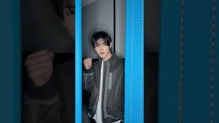 관계자 외 출입금지 여긴 Back door🚪