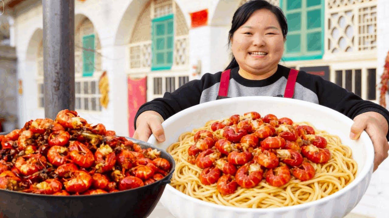 【陕北霞姐】霞姐巧拌麻辣虾尾面，鲜辣开胃，一口一个就是爽！