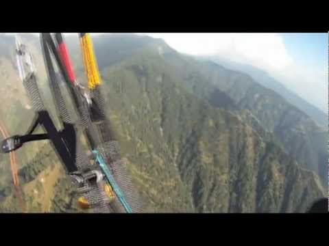 Vidéo: Vautour Abat Un Parapente Russe [VID] - Réseau Matador