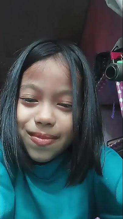 jelek kan kakak kakak 😀😭