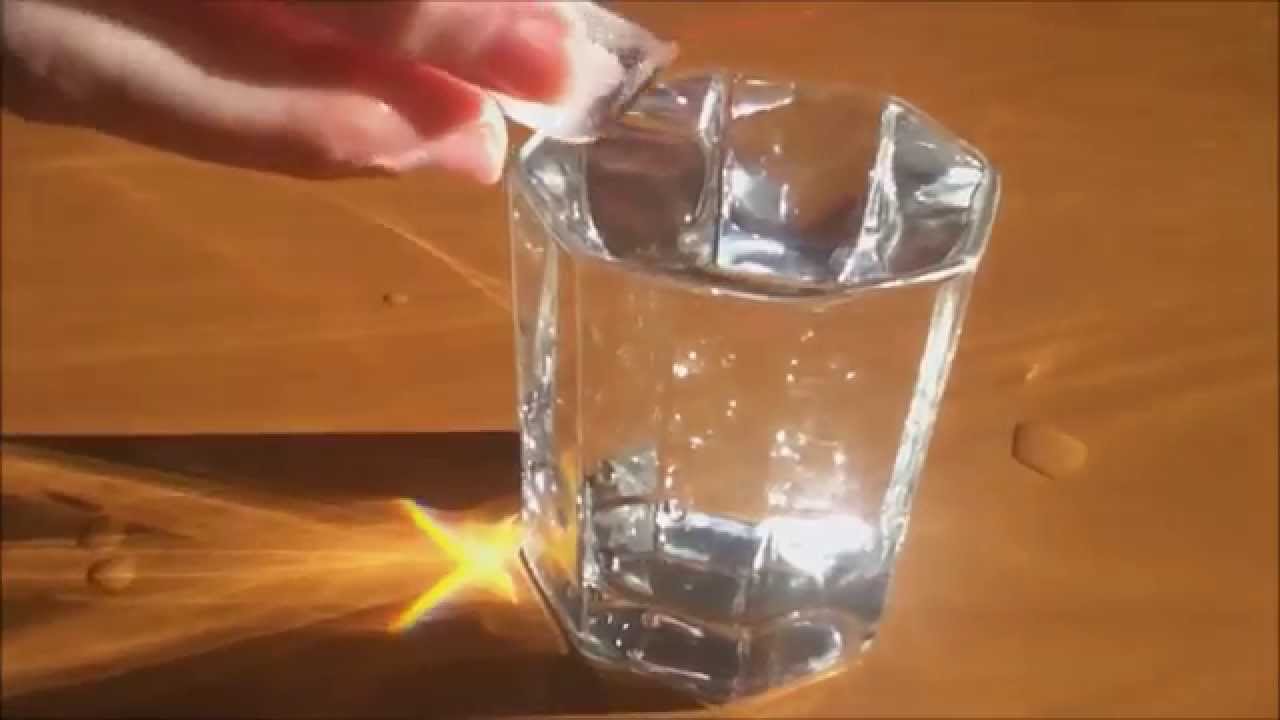 Sortir Un Glacon D Un Verre D Eau Avec Une Ficelle Experience Scientifique Simple Youtube