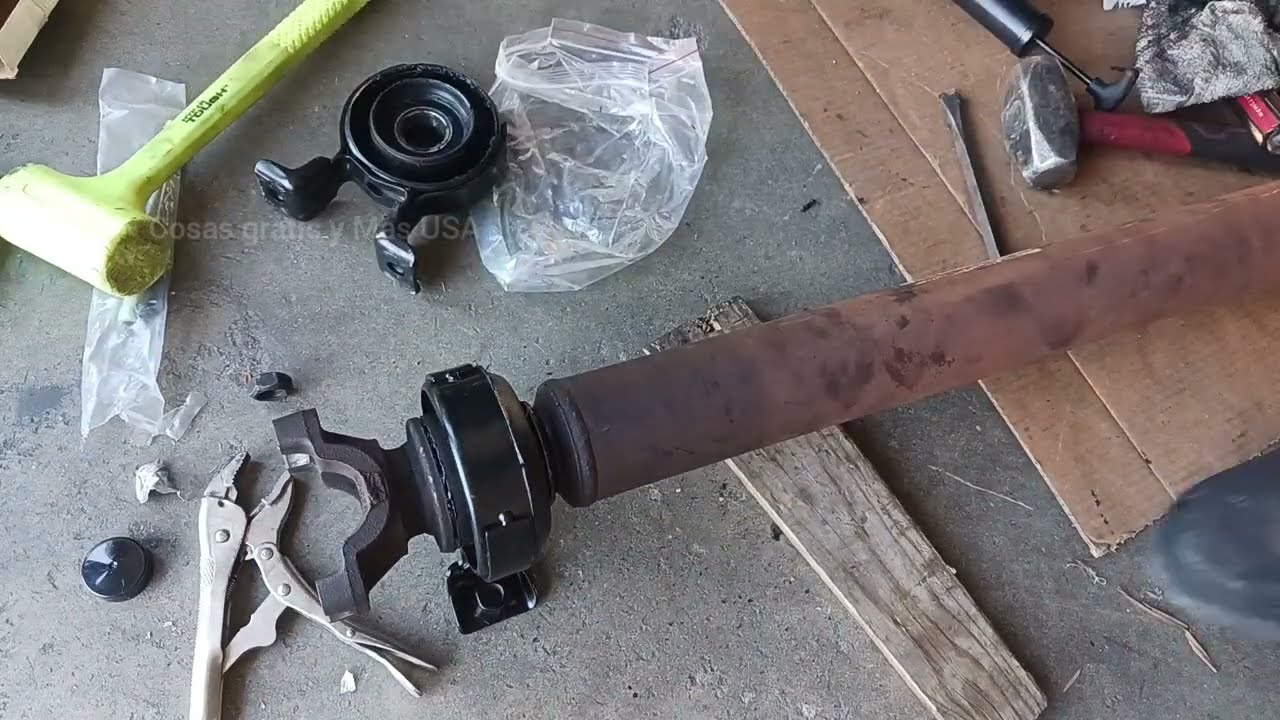 como cambiar soporte balero de flecha cardan?2006 chevy colorado driveshaft  center bearingfix