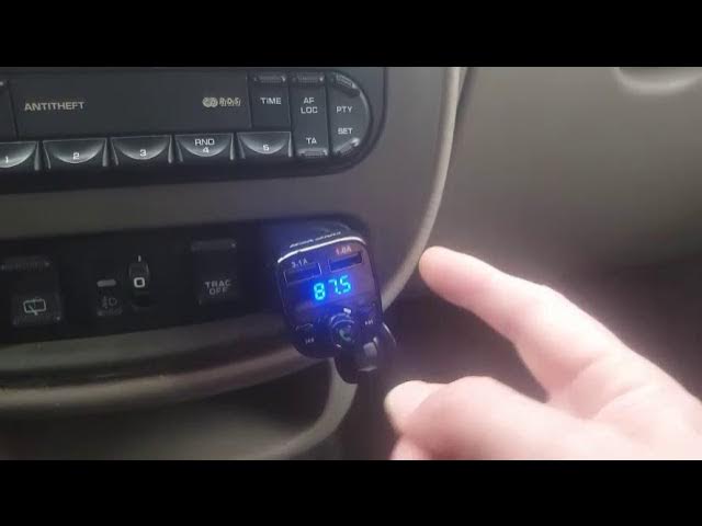 Technaxx FMT 100 - FM transmitter/mp3 player (English review) - YouTube