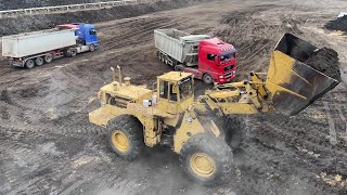 Caterpillar 992B & Caterpillar 990 Wheel Loaders Loading Lorries - S.G.M Melidis