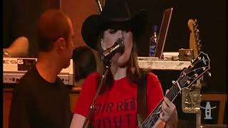 Kelly Clarkson - Low (Independent Tour: Rodeo Houston 2004)
