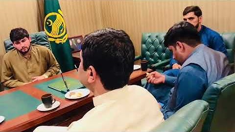 Chairman ch usama gujjar apne daftar main logon k masail sunty huwy