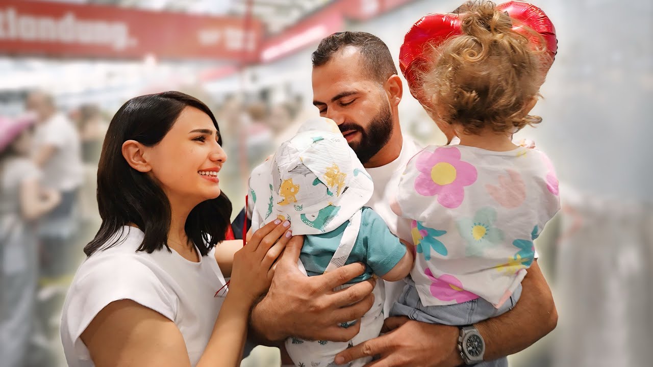 زوج أختي يلتقي ب ابنه ل اول مرة ❤️ (الحمدالله)