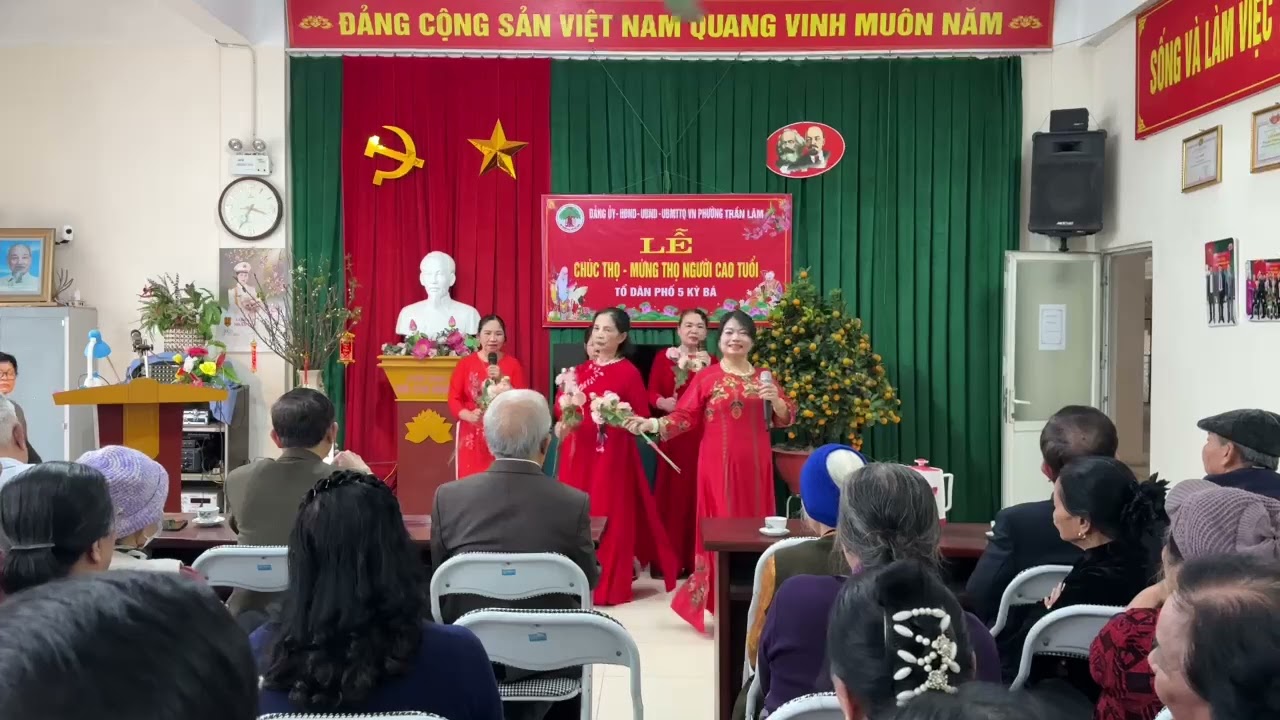 Mỹ Dung cùng tốp múa 22 tháng 2, 2026