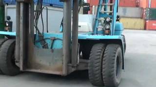 D3123 = SMV Empty Containerhandler 6 hight stacking