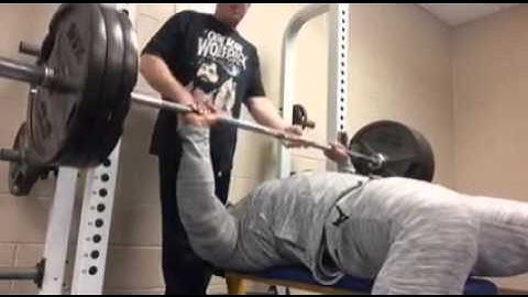 Kevin Levrone Doing Reps WIth 315