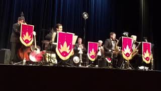 Am I Blue - The Singapore Slingers
