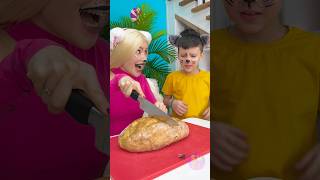 Kid's prank on his Mom #funny #prank