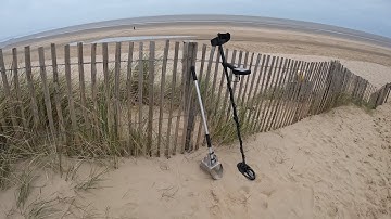 13. Metal Detecting along Greatstone Beach with the Nokta Makro Simplex