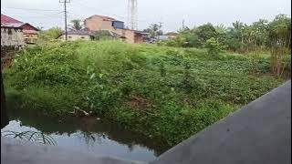 PEMANDANGAN DESA PELOSOK DI PAGI HARI CERAH