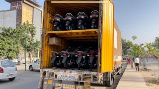 HONDA ACTIVA 6G 2021 UNLOADING FROM TRUCK