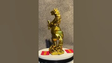 Ngựa đồng mạ vàng