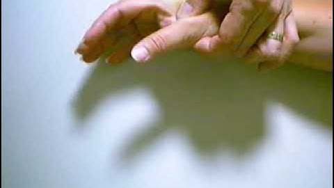 Thumb MCP joint lateral stability test