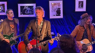 Duff McKagan being introduced and singing I Just Don’t Know at Easy Street Records in west Seattle