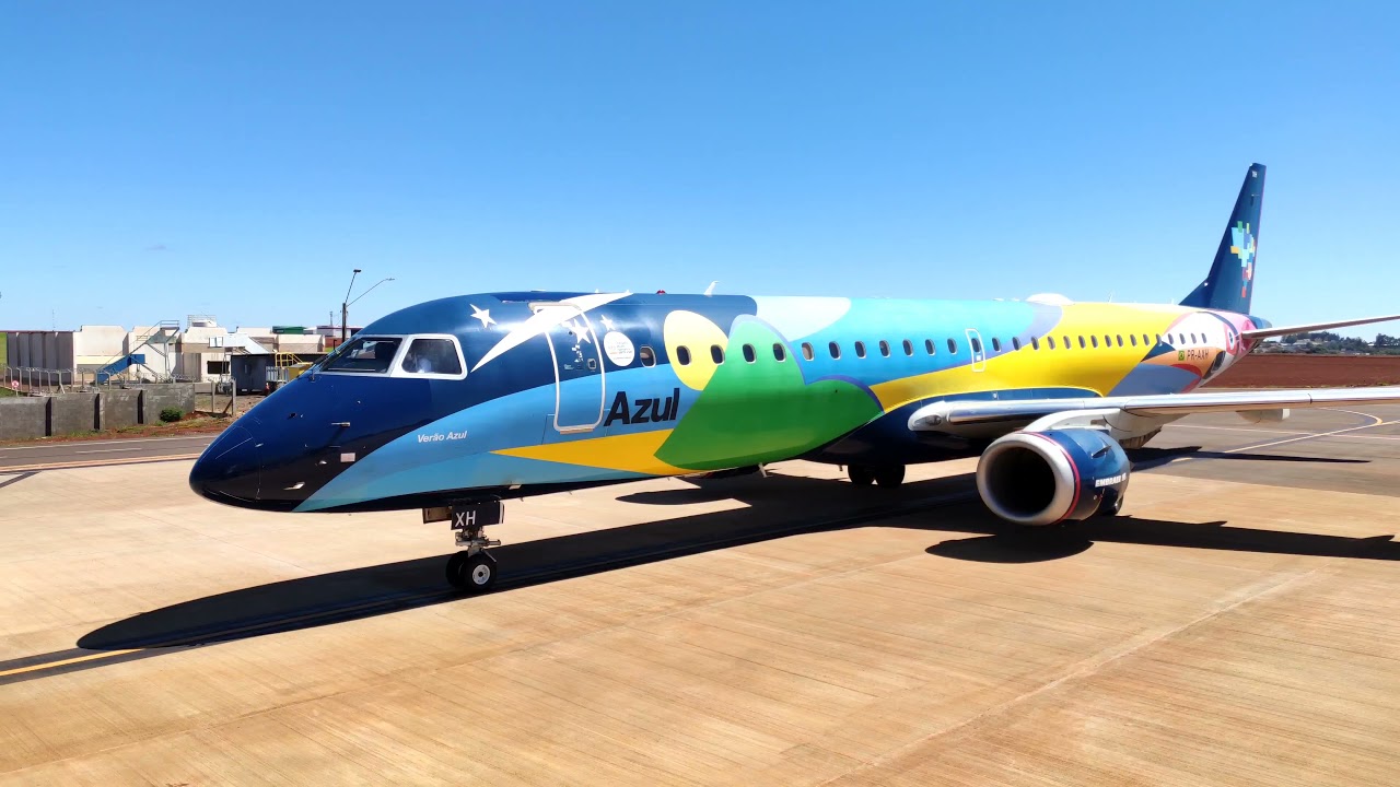 Embraer 195 da Azul Linhas Aéreas, em Cascavel-PR.