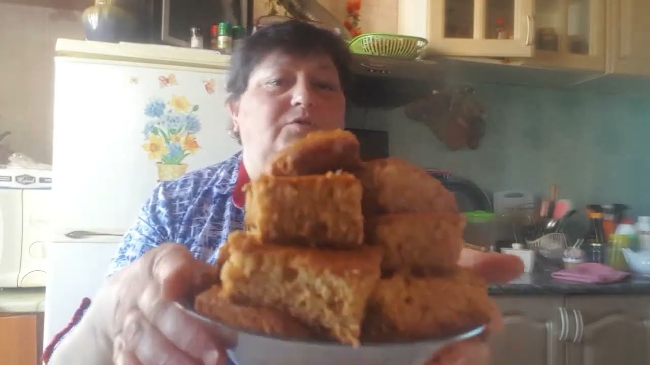 Для тех кто постится, печенье или пирог, без яиц и молока, и при этом очень вкусно.