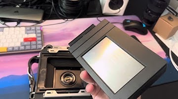 Close up of how a lomograflok fits into a graflok back