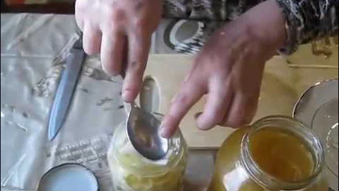 Лечение БРОНХИТА и КАШЛЯ черной редькой -  ЧЕРНАЯ РЕДЬКА С МЕДОМ.