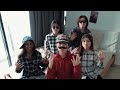The Lazy Song MV 