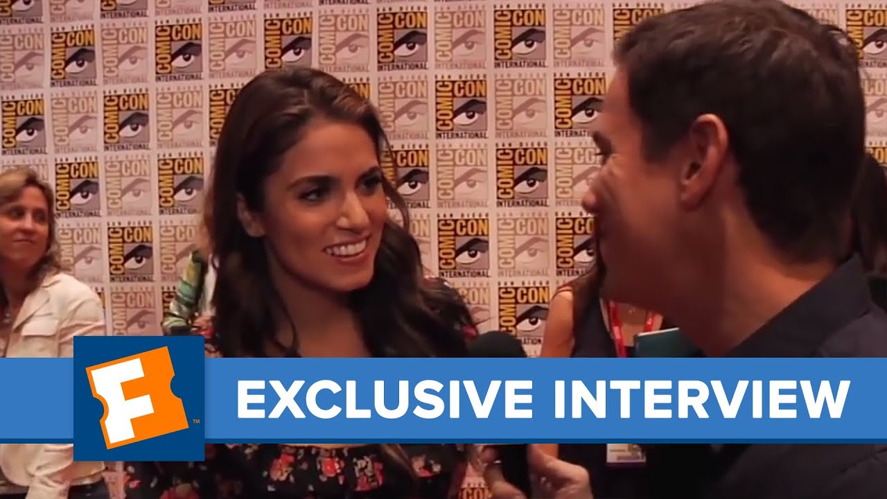 Twilight Breaking Dawn - Nikki Reed Exclusive Interview | Comic Con | FandangoMovies