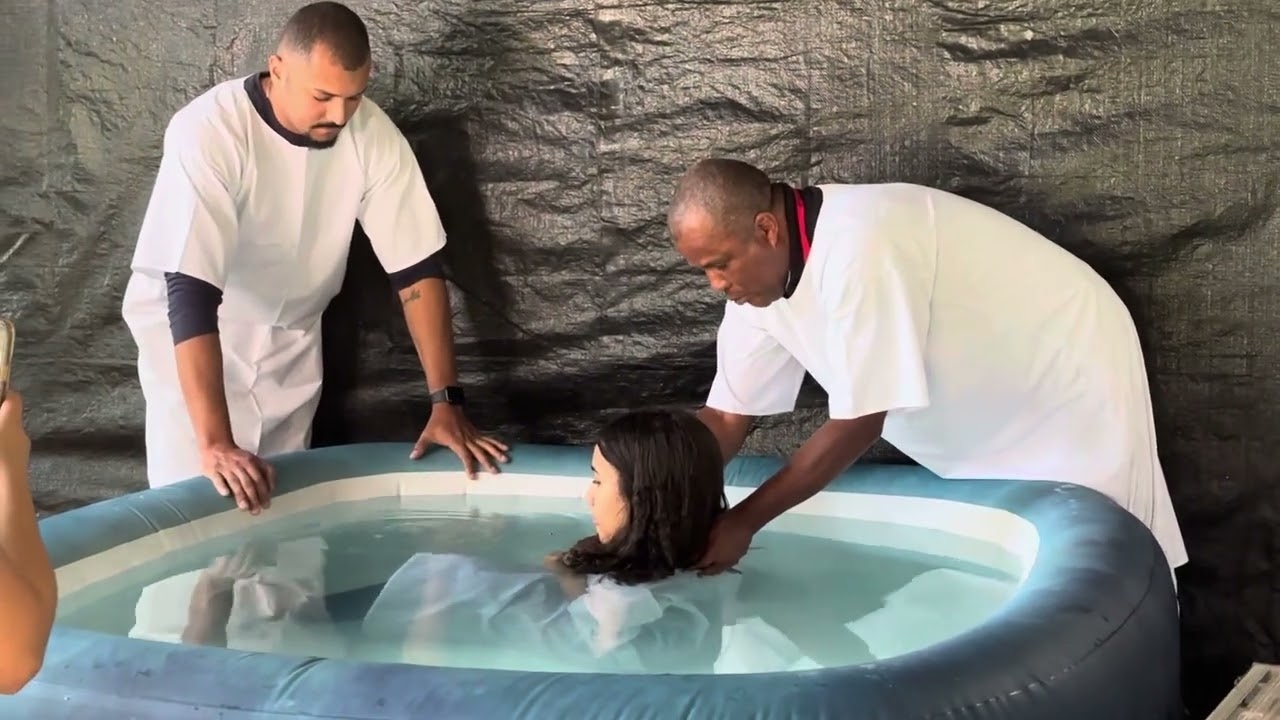 Batismo nas águas  🇺🇸