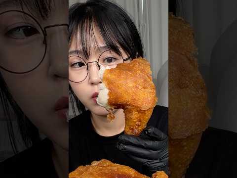 갓 튀긴 통닭 Freshly Fried Whole Chicken 🍗
