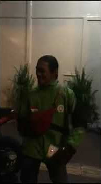 Anak Gojek Club Motor RNB Bandung joget ' entah apa / salah apa '