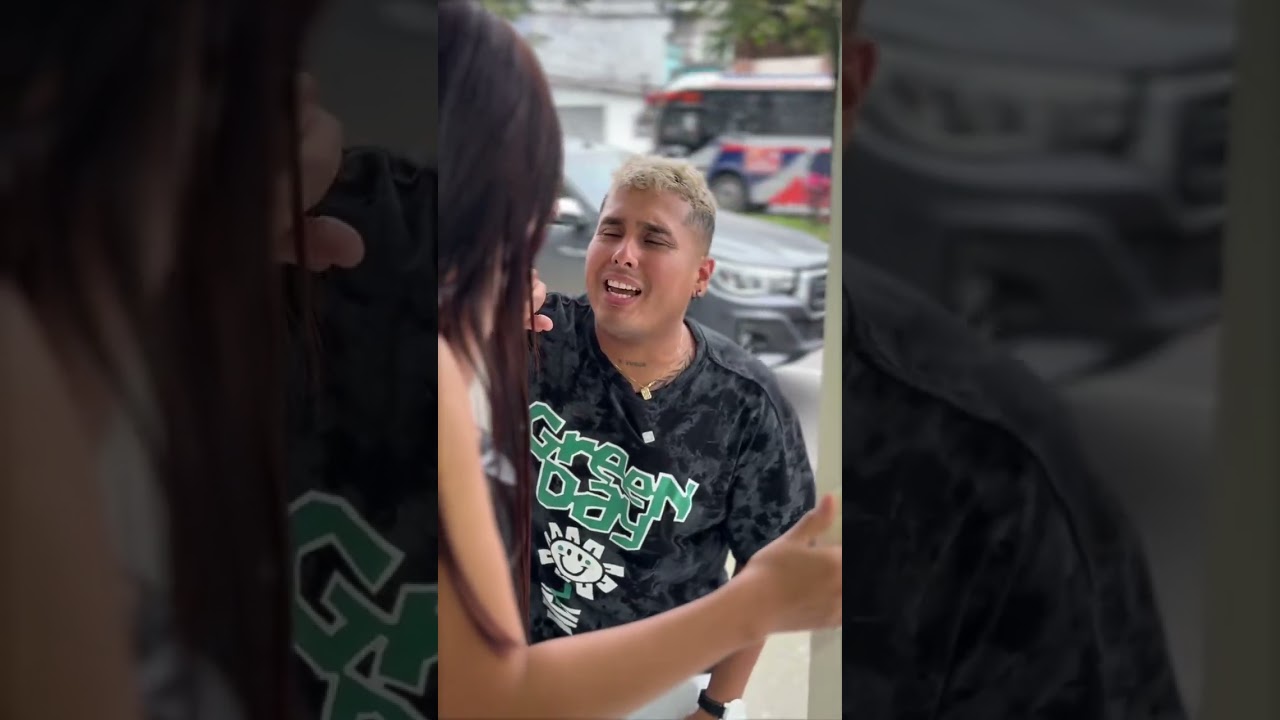 Usaba su trabajo para llevarse clientes a su propio negocio 