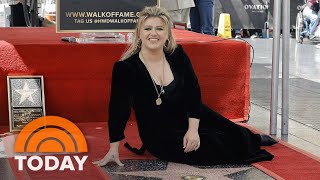 Kelly Clarkson Joins Hollywood Walk Of Fame With ‘Idol’ Judges