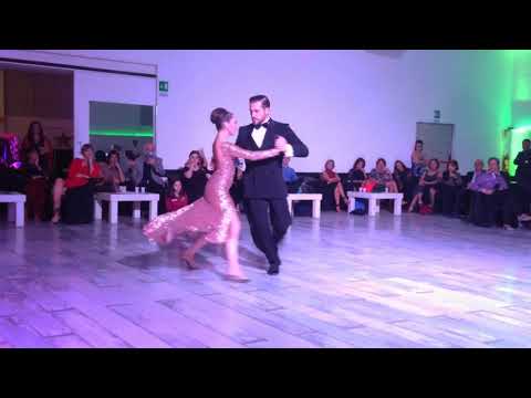 Maestri Fernando Rodríguez y Estefanía Gómez alla Milonga dei Campioni 2/3