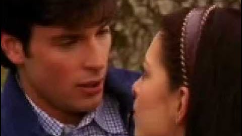Famous Smallville scene Of Clark & Lana under a tree w/ download