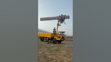 Catch the car with the rotary wood grab machine, four-way wooden grab machine, digging with the