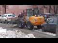 Уборка снега в Петербурге 17.11.2016г. погрузчиком VOLVO L20B