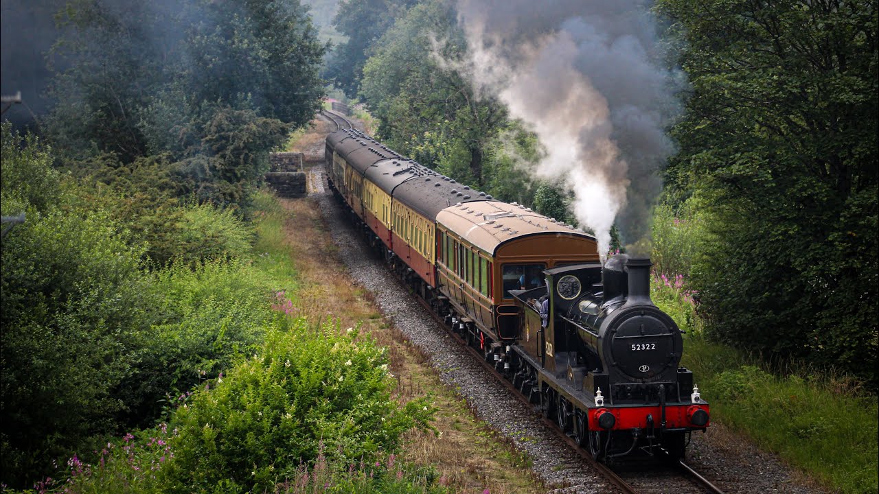 L&Y Director’s Saloon Debut on the ELR, with 52322 on the Wedding Special, 25.07.2025