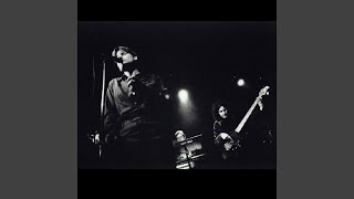 Mama Cry (Live at Luna Park) - Cat Bell