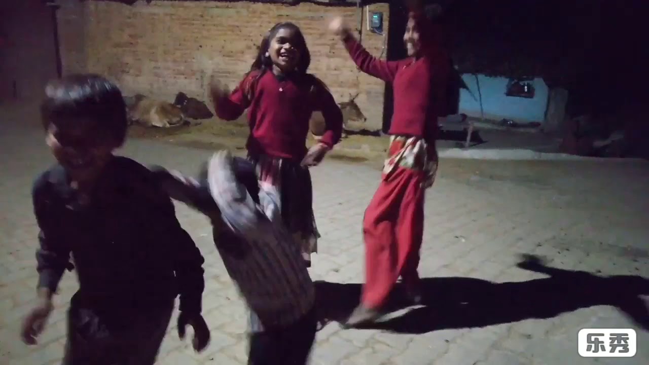 Payaliya bhajani Lado Piya bamhori kalan