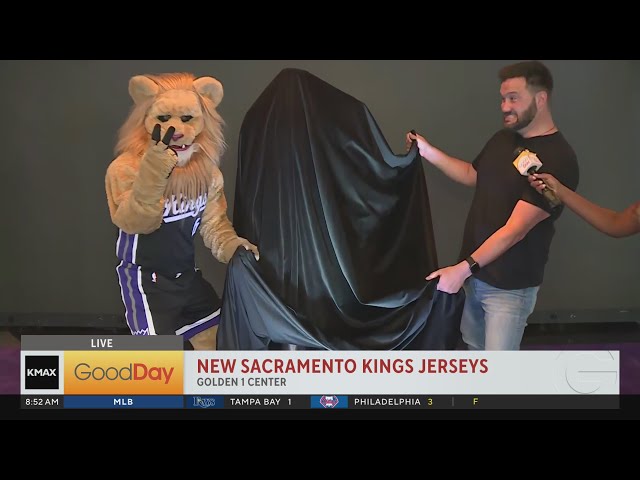 The Sacramento Kings just unveiled their new jerseys in VR