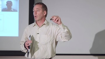 Using the Lightboard to Deliver Science Lectures Online Video